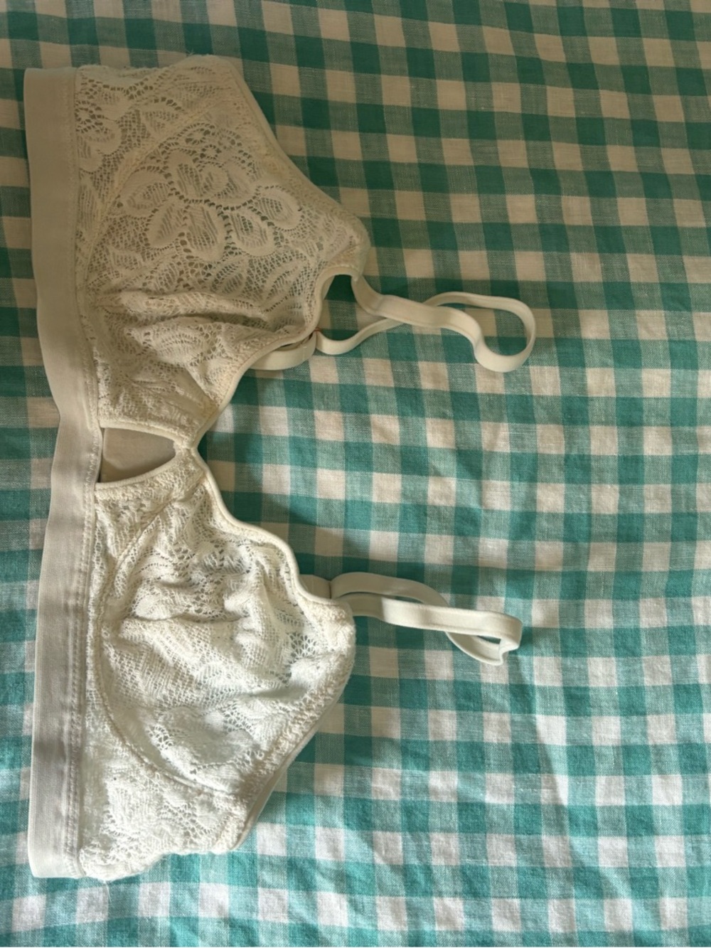 Lace Wireless Bralette in Ivory